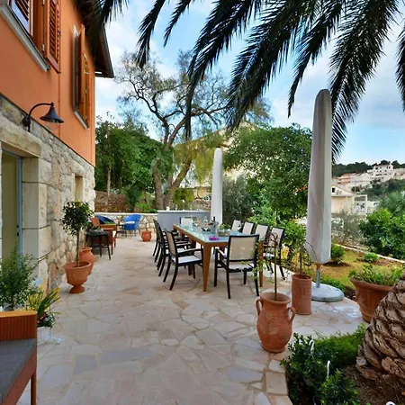For Villa Hvar Town